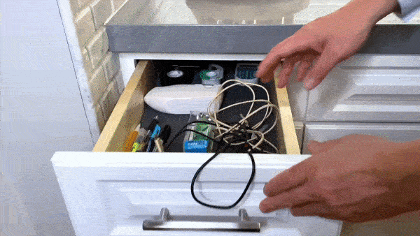 Magnetic Self-Winding Charging Cable - BINZAAR
